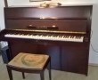 Bechstein Piano: rotbraun gebeizt, lackiert