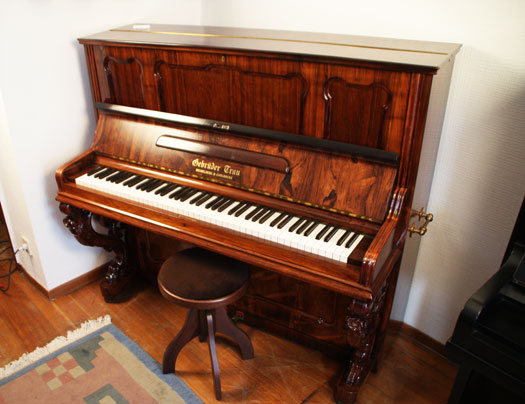 Gebrüder Trau  Piano